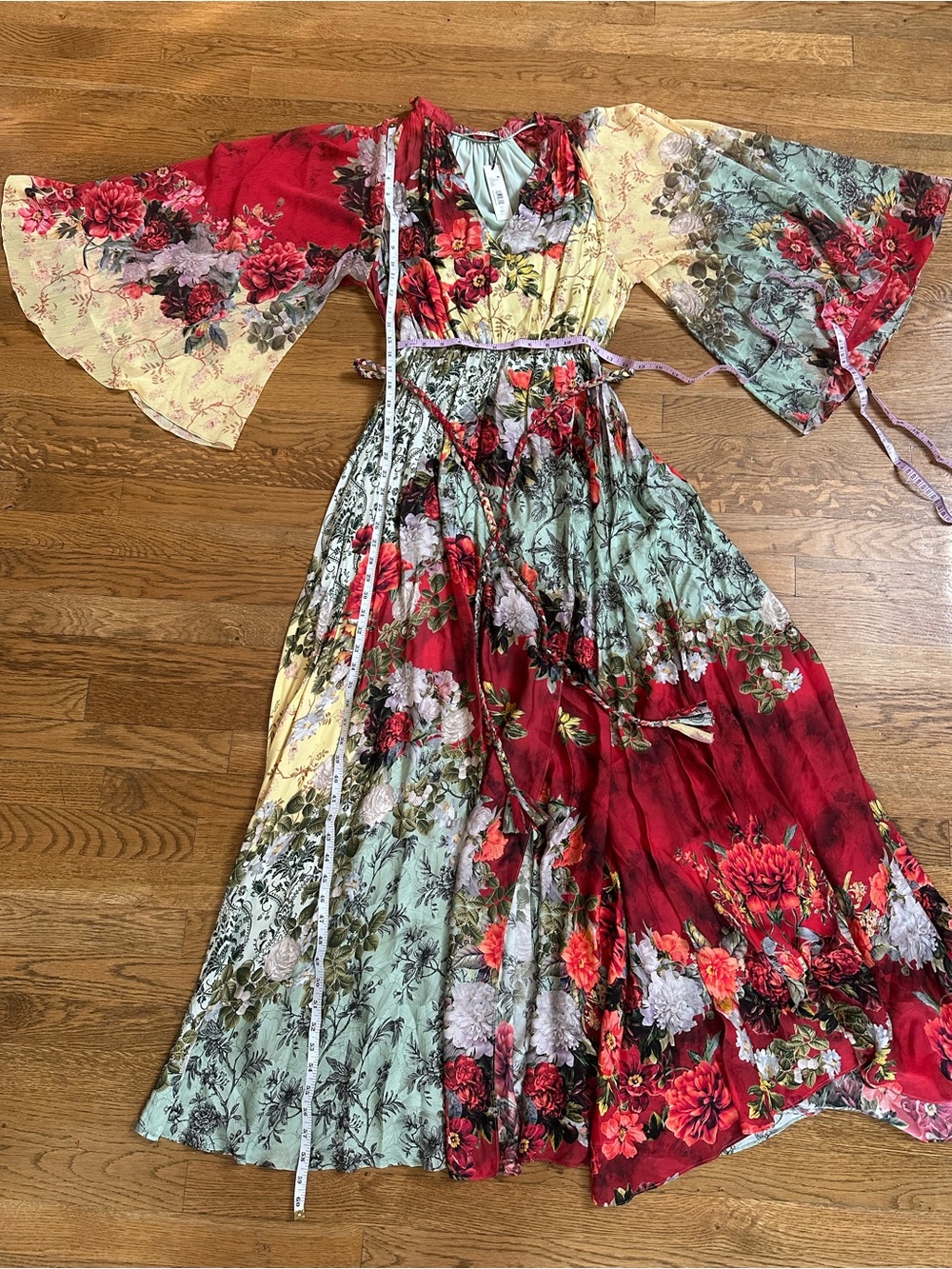 NWT Alice + Olivia Malinda Maxi Dress size 4 video - Picture 9 of 17